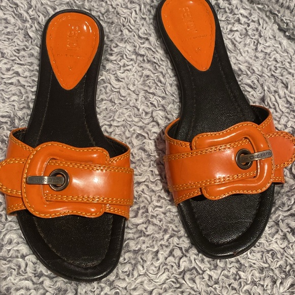 Fendi sandals authenticated size 6 in good condition beautiful color - Picture 6 of 10